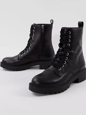 Steve Madden Guided Leather Black Lace-Up Combat Boots for Women